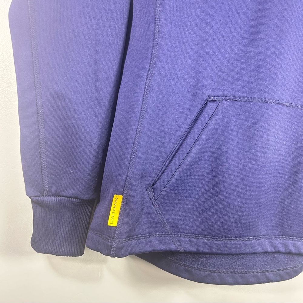 Nike Therma Fit Livestrong Sweater Hoodie Sweatshirt Navy Blue; Women’s Sz Small - Picture 7 of 16